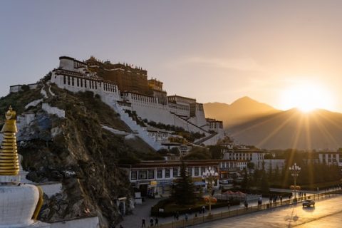 為什么越來越多的人喜歡去拉薩注冊公司？